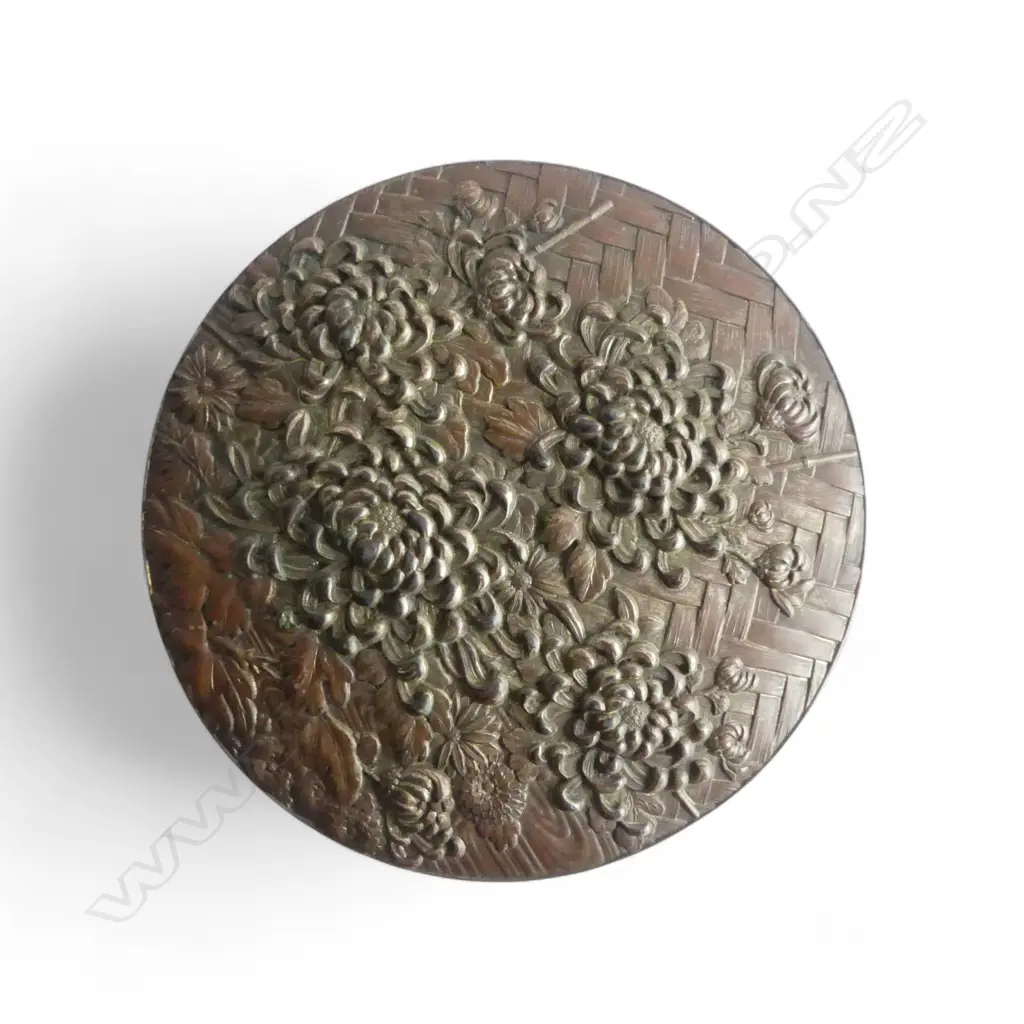 EARLY 20thC JAPANESE METAL BOX Dia.140mm w. chrysanthemum floral motifs in high relief Image 1++