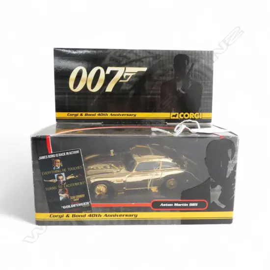 CORGI & BOND 40th ANNIVERSARY GOLD ASTON MARTIN DB5, BOXED