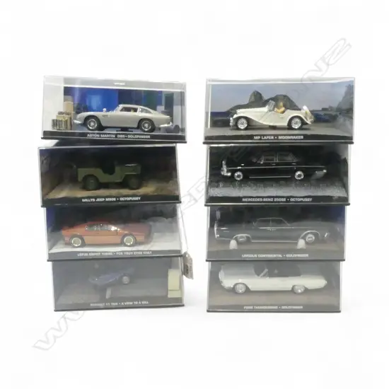 8 JAMES BOND 007 MODEL CARS, BOXED L.150mm