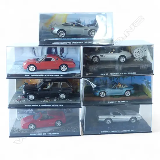 7 JAMES BOND 007 MODEL CARS, BOXED L.150mm
