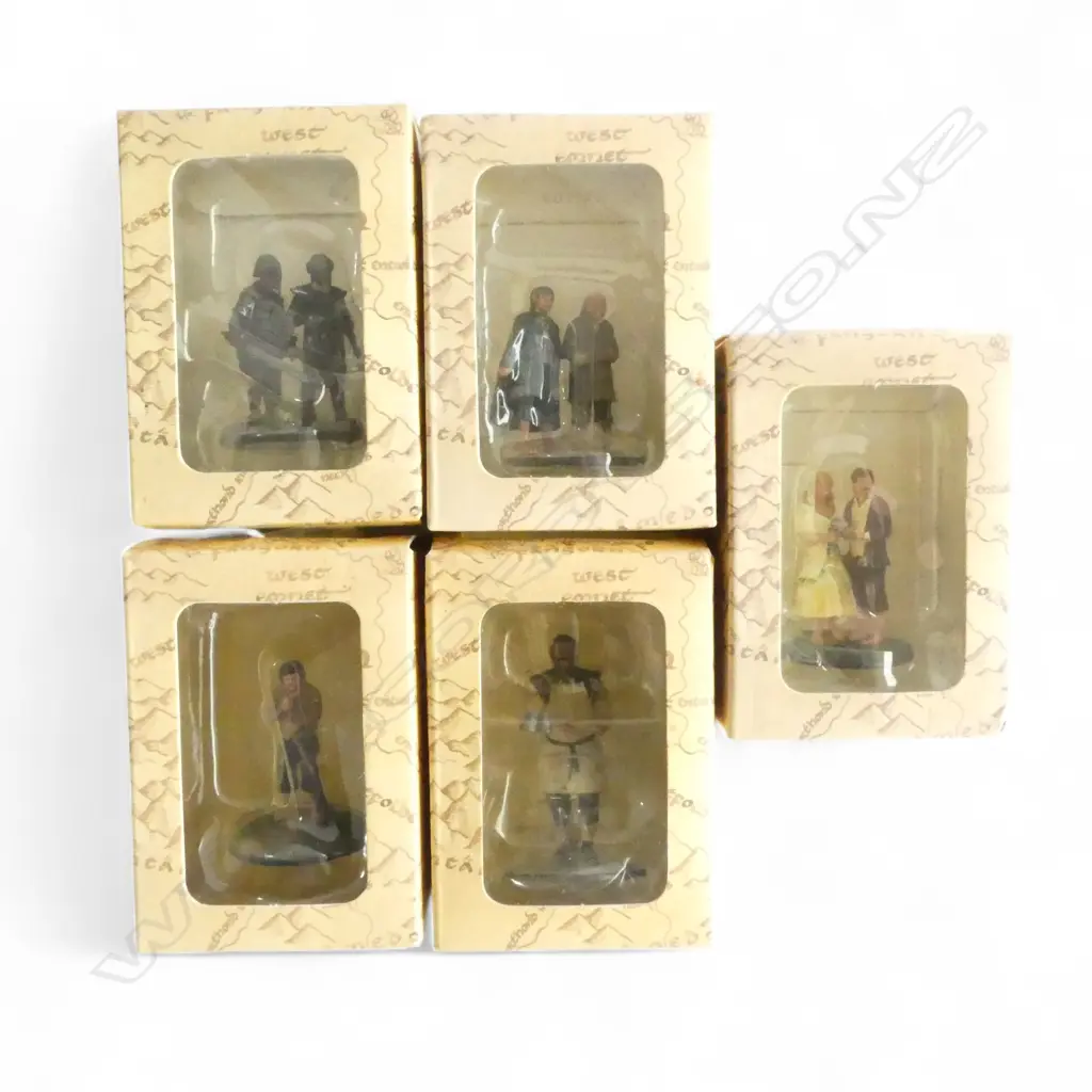 5 'THE LORD OF THE RINGS' METAL COLLECTOR MODELS; BOXED CONDITION, BOX 70x50x1000mm Image 1++