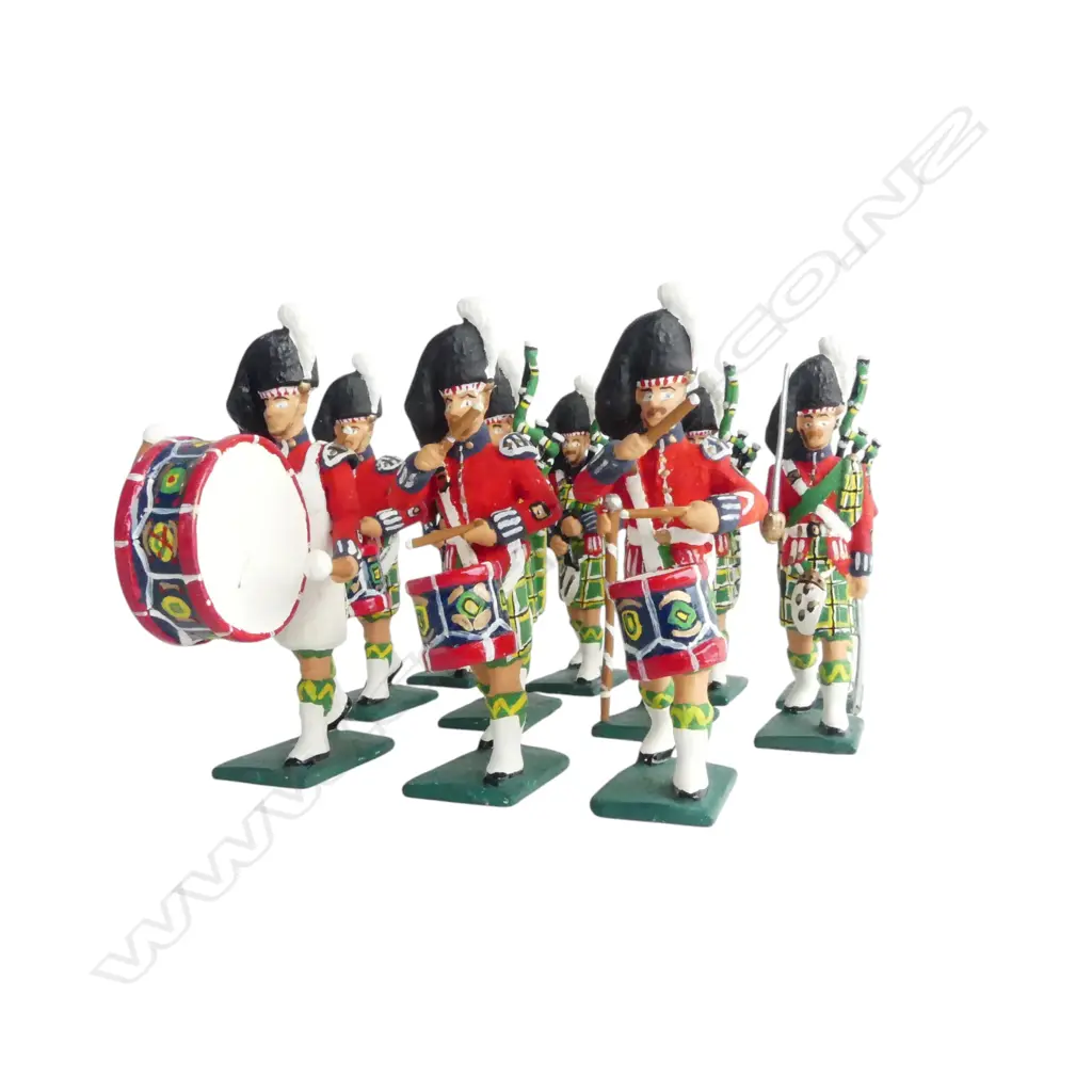 11 PCE PIPE & DRUM LEAD BRITISH SOLDIER MARCHING BAND Image 1++