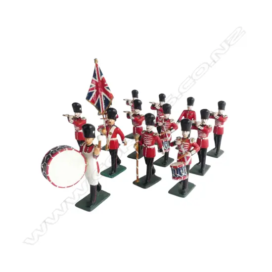 13 PCE PIPE & DRUM LEAD BRITISH SOLDIER MARCHING BAND