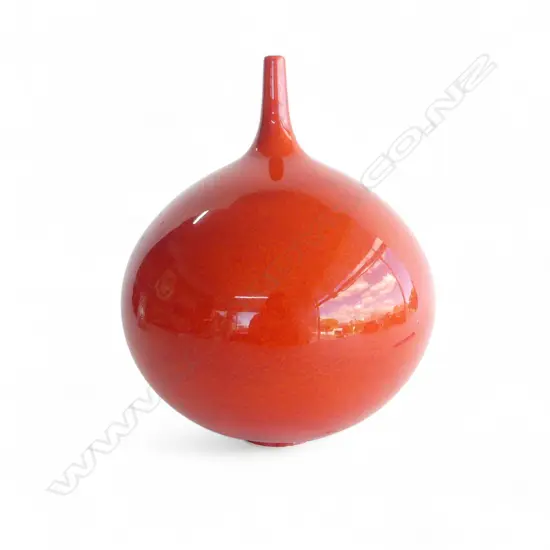 PETER COLLIS - RED GLAZED ORB VASE H. 250MM 