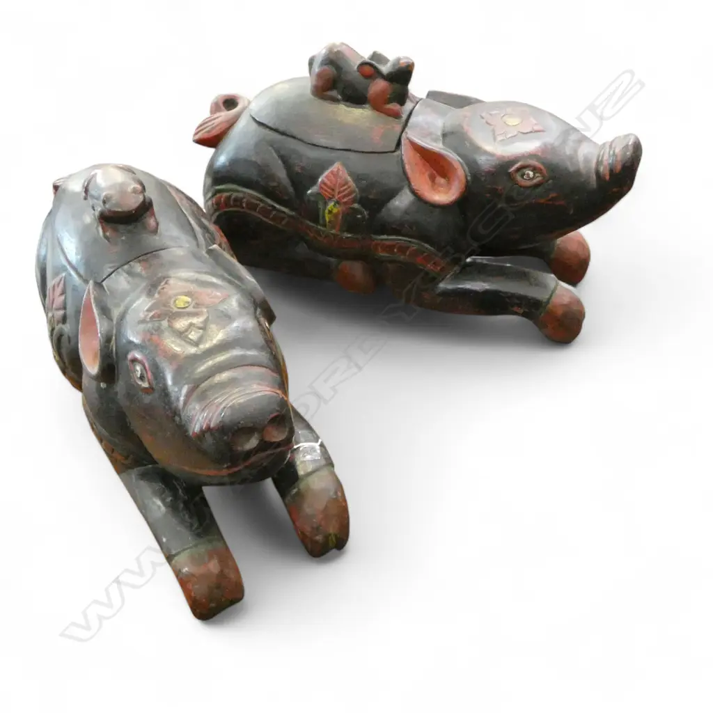 PR ORIENTAL CARVED PIGS L.500mm with black and red tones, carved rabbit & frog lids Image 1++