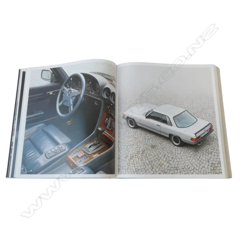 AMG MERCEDES COFFEE TABLE BOOK '45, THE STORY, THE CARS' Image 1++