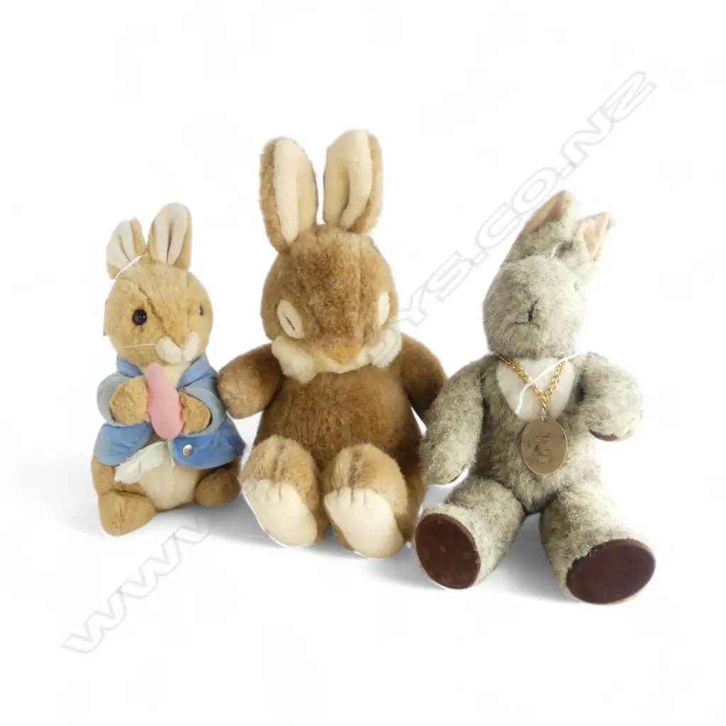 3 RABBIT SOFT TOYS INCLUDING VINTAGE LITTLE FOLK TIVERTON DEVON RABBIT 1982 Image 1++
