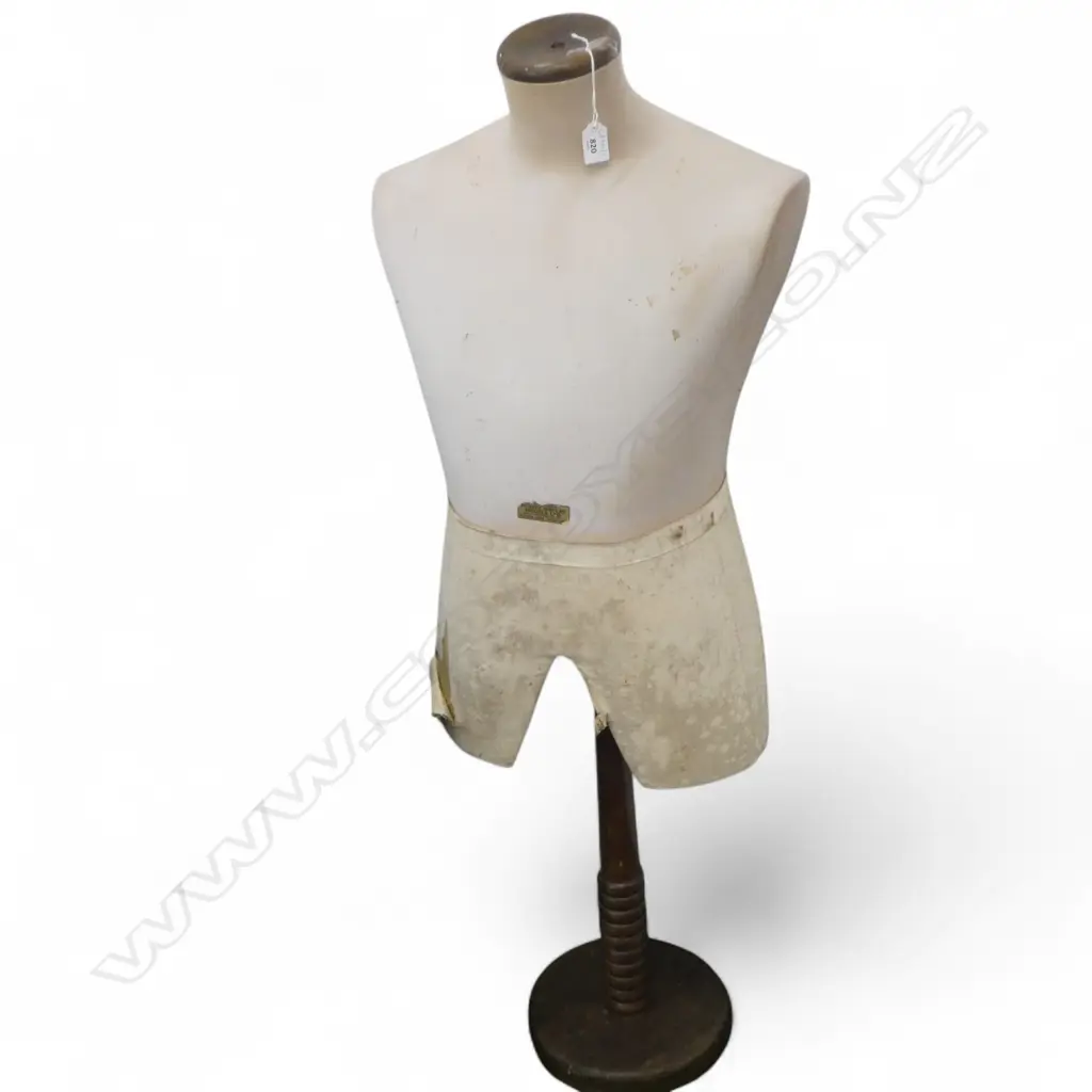 VINTAGE MALE MANNEQUIN BUST BY PURFEX AUCKLAND H.1180mm Image 1++