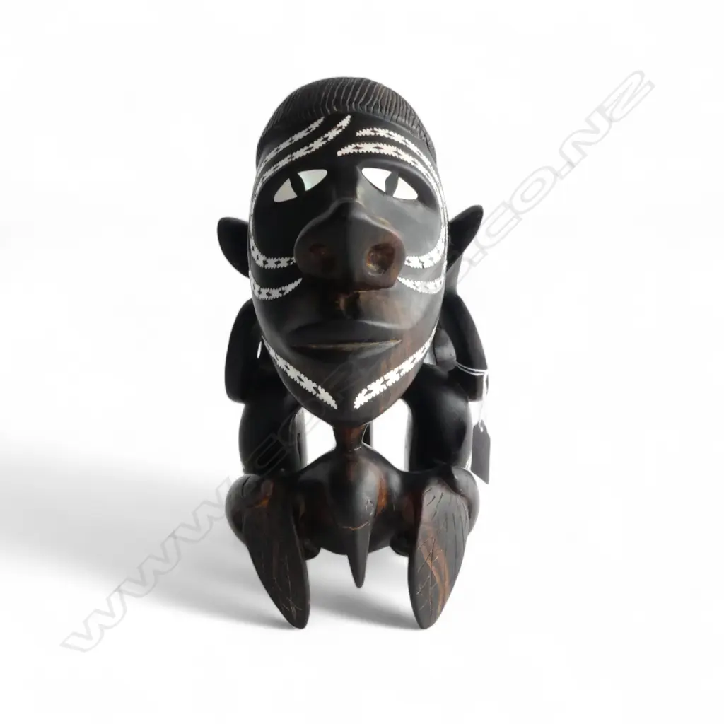 TRIBAL CARVING; HEAD w. MoP INLAY H.275mm Image 1++