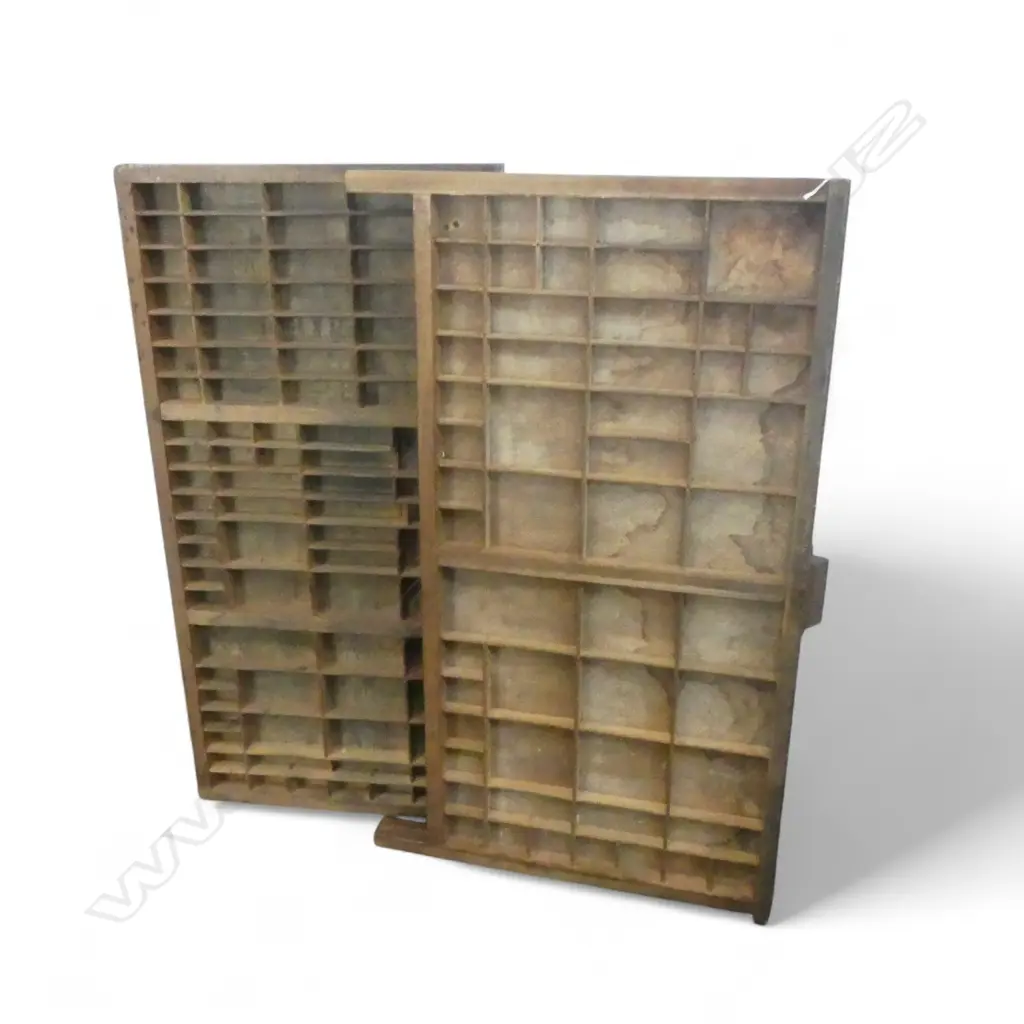 2 PRINTERS TRAYS 820x420mm Image 1++