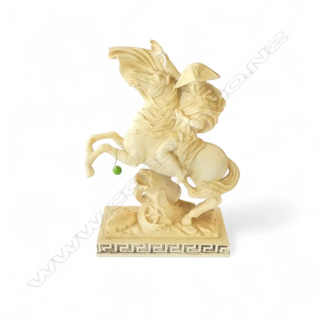 LG RESIGN ITALIAN 'A. SANTINI' CLASSICAL STYLE SCULPTURE OF NAPOLEON H.330mm Image 1++