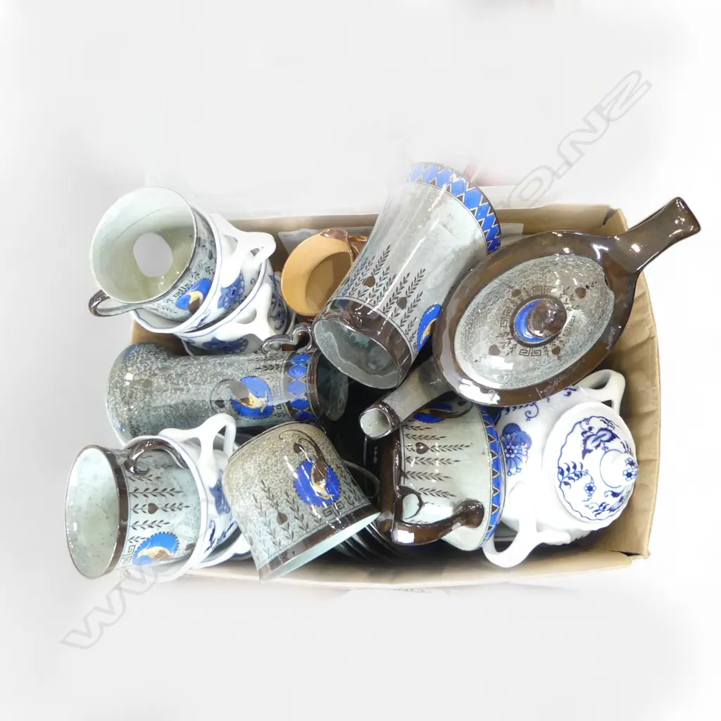 ASST. CHINA INCL. 13 PCE ROYAL DOULTON 'TITANIAN' TEA SET (FAULTS), BLUE DANUBE, ETC Image 1++