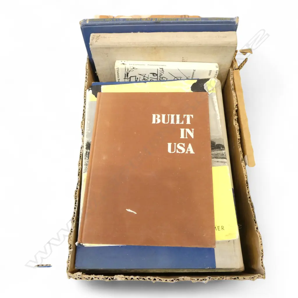 BOOKS; MID CENTURY ARCHITECTURE INTEREST Image 1++