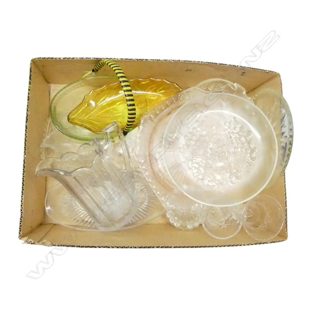 ASST. CRYSTAL/GLASSWARE Image 1++