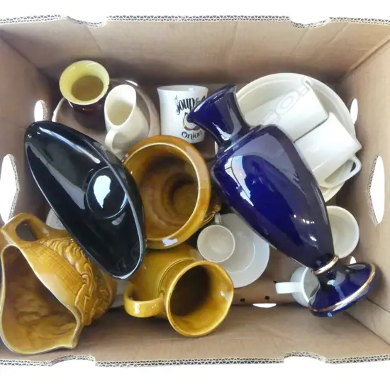 ASST. CROWN LYNN, TITIAN DANDELION VASE