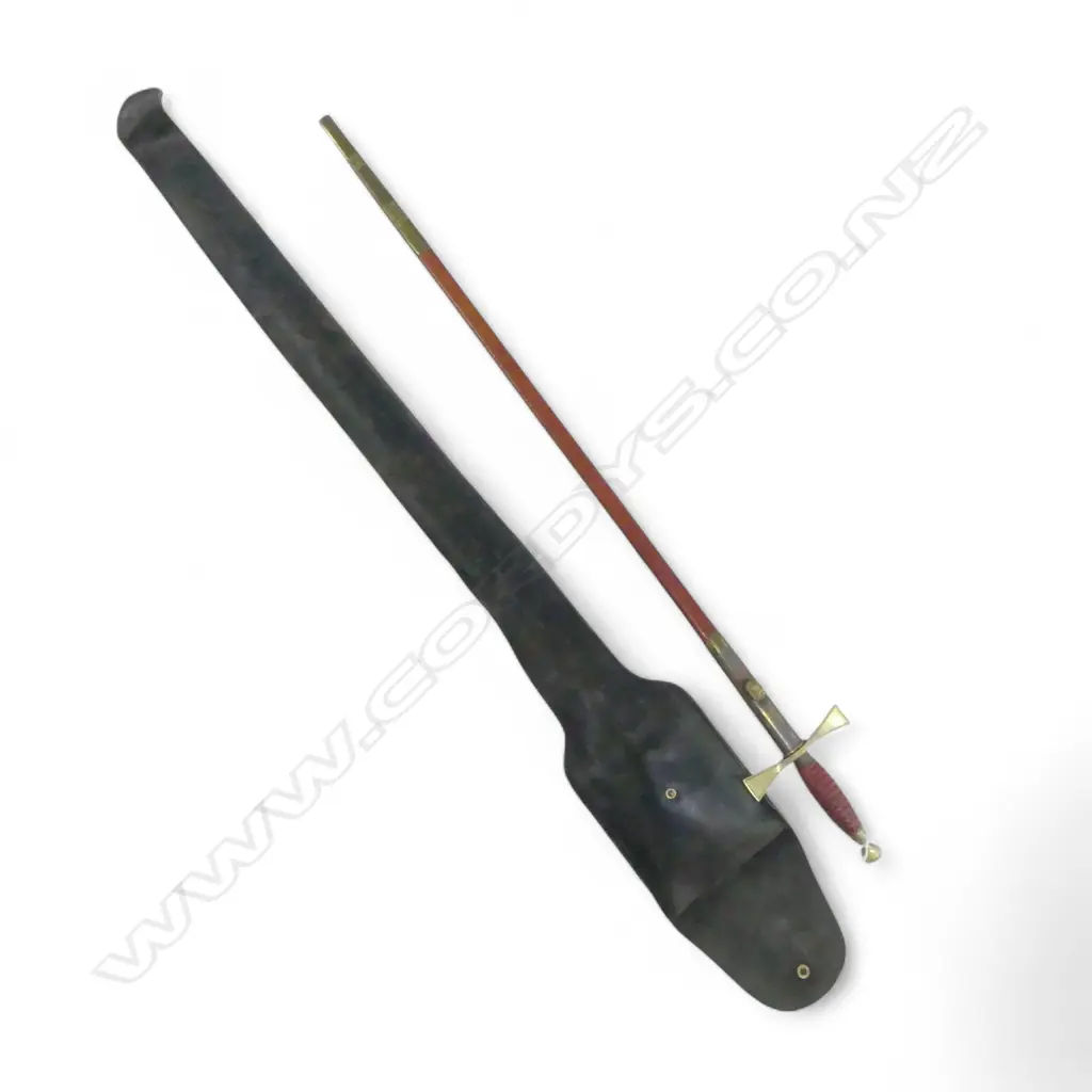 VINTAGE MASONIC SWORD IN SHEATH & LEATHER CASE L.840mm Image 1++
