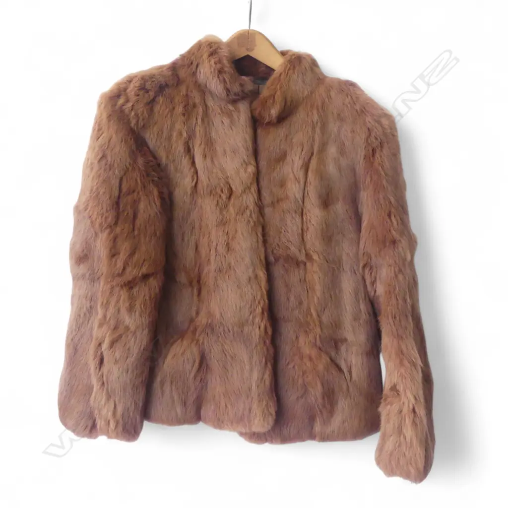 VINTAGE FUR JACKET SMALL SIZE MOONEYS NZ LABLE Image 1++