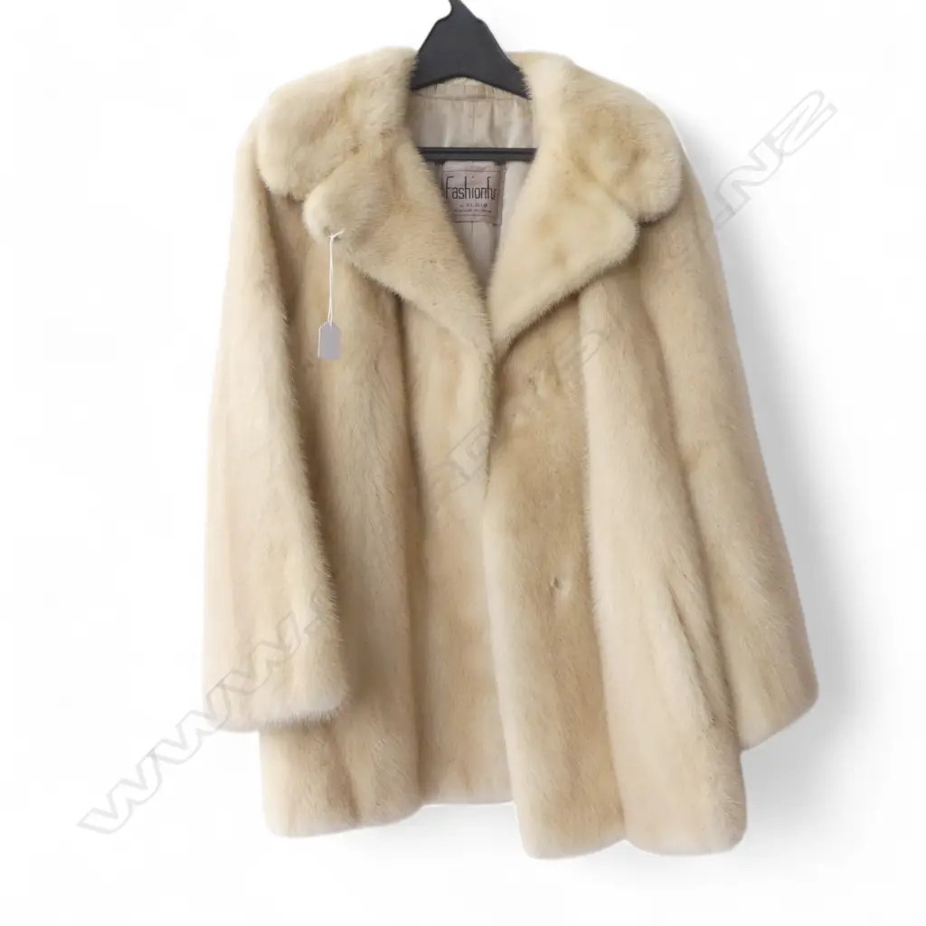 'FASHIONFUR' GENUINE IVORY MINK JACKET Image 1++