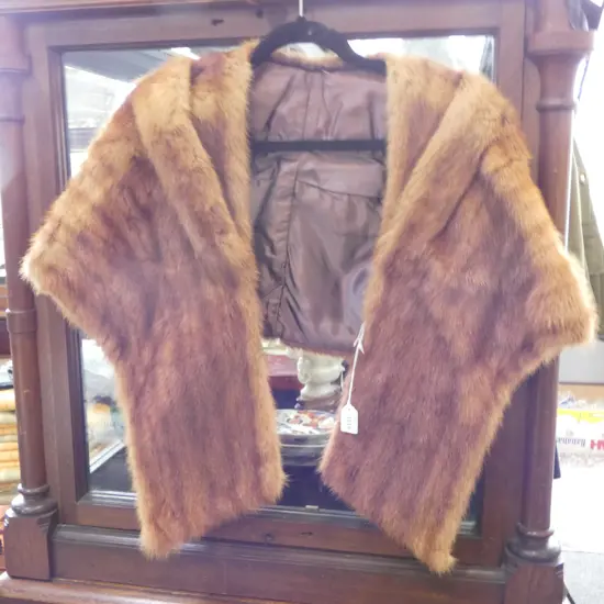 FUR STOLE