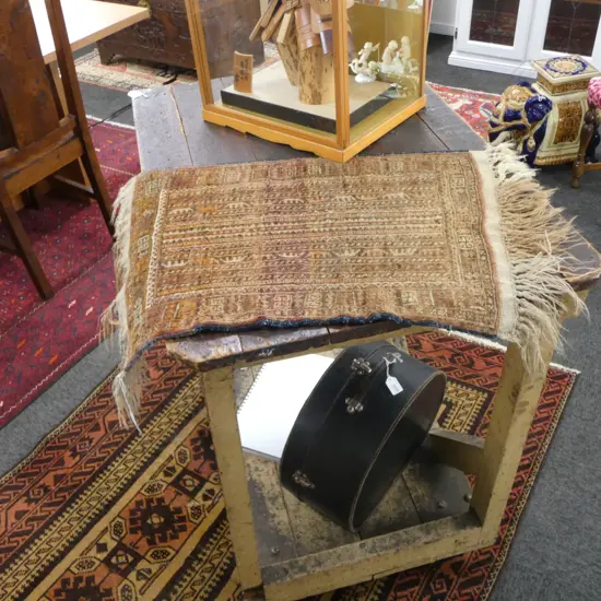 HAND KNOTTED ALL WOOL RUG 590x440mm WARPED