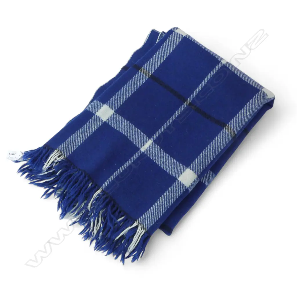 WANGANUI BLUE WOOL BLANKET Image 1++