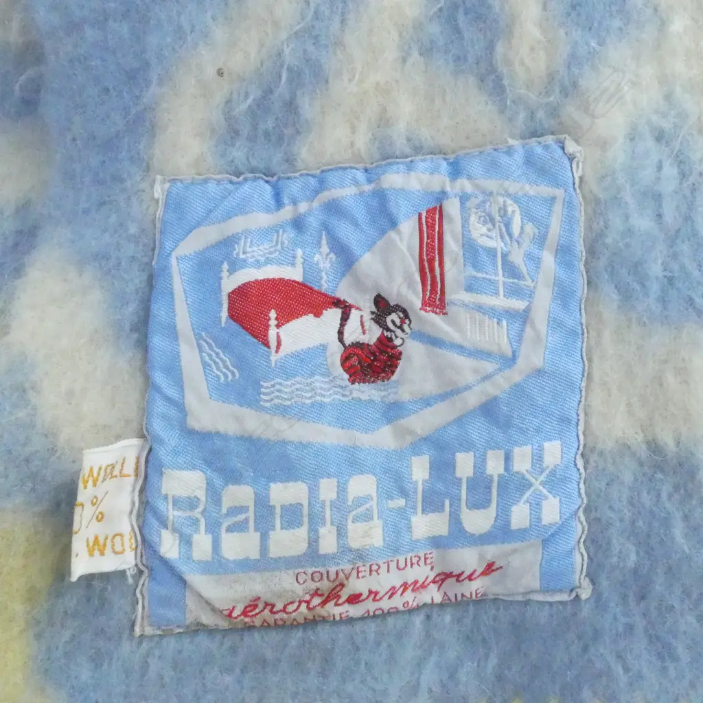 VINTAGE RADIA LUX 100PERCENT WOOL BLANKET PASTEL COLOURS Image 1++