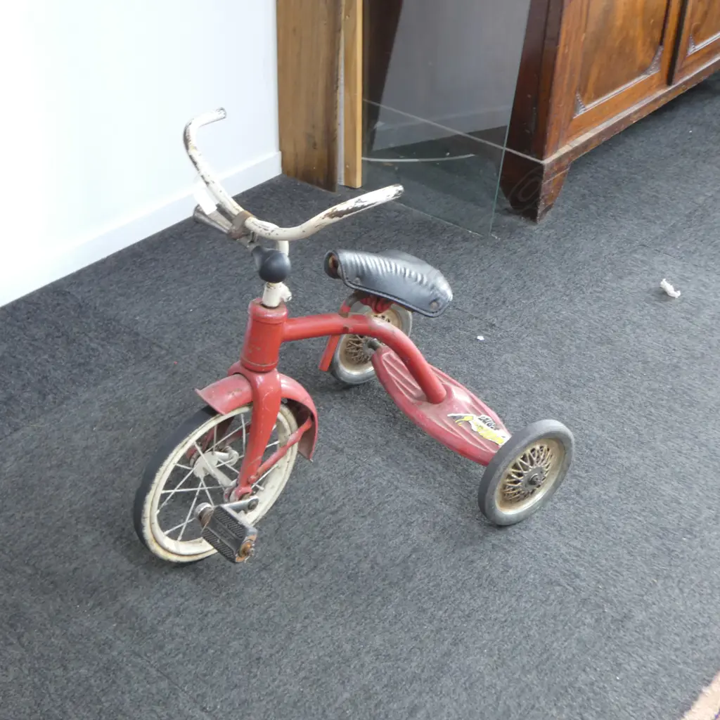 VINTAGE MIDCENTURY CHILDS TRIKE H610 L560MM Image 1++