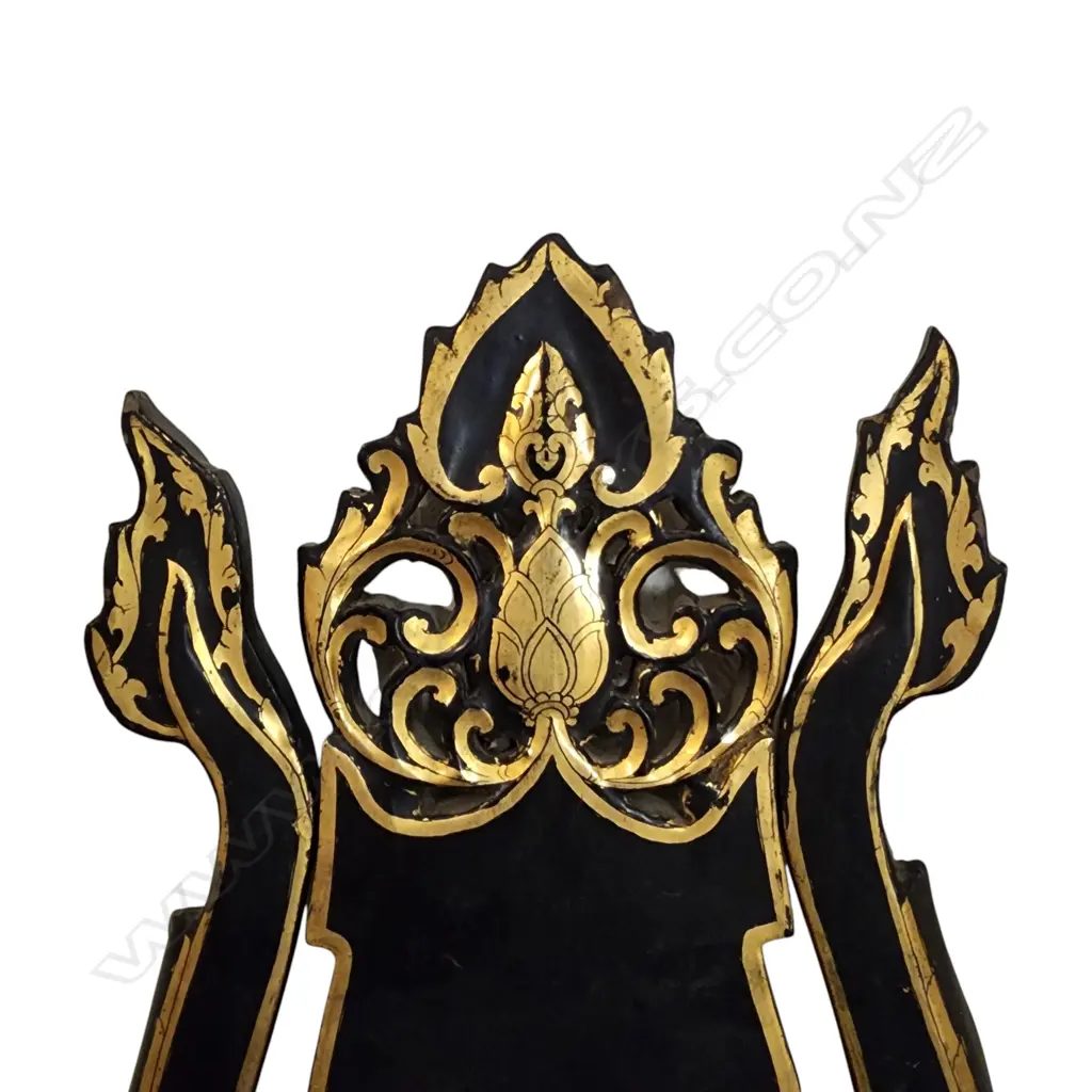 LACQUERED WALL HANGING SHRINE 400 x 320 mm Image 1++