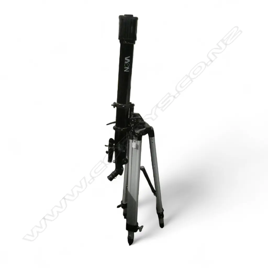NOVA TELESCOPE ON TRIPOD STAND H1000MM Image 1++