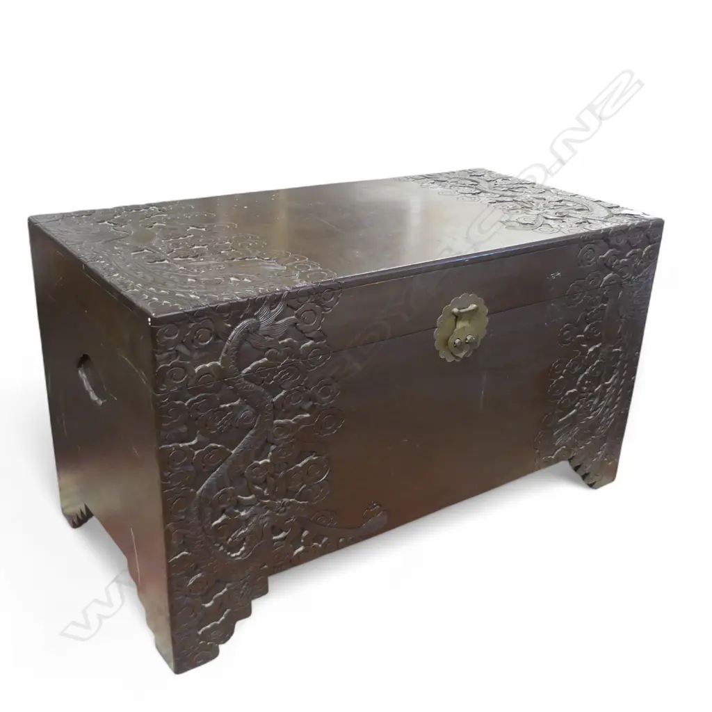 CARVED CAMPHOR WOOD CHEST 1000x500x570mm Image 1++