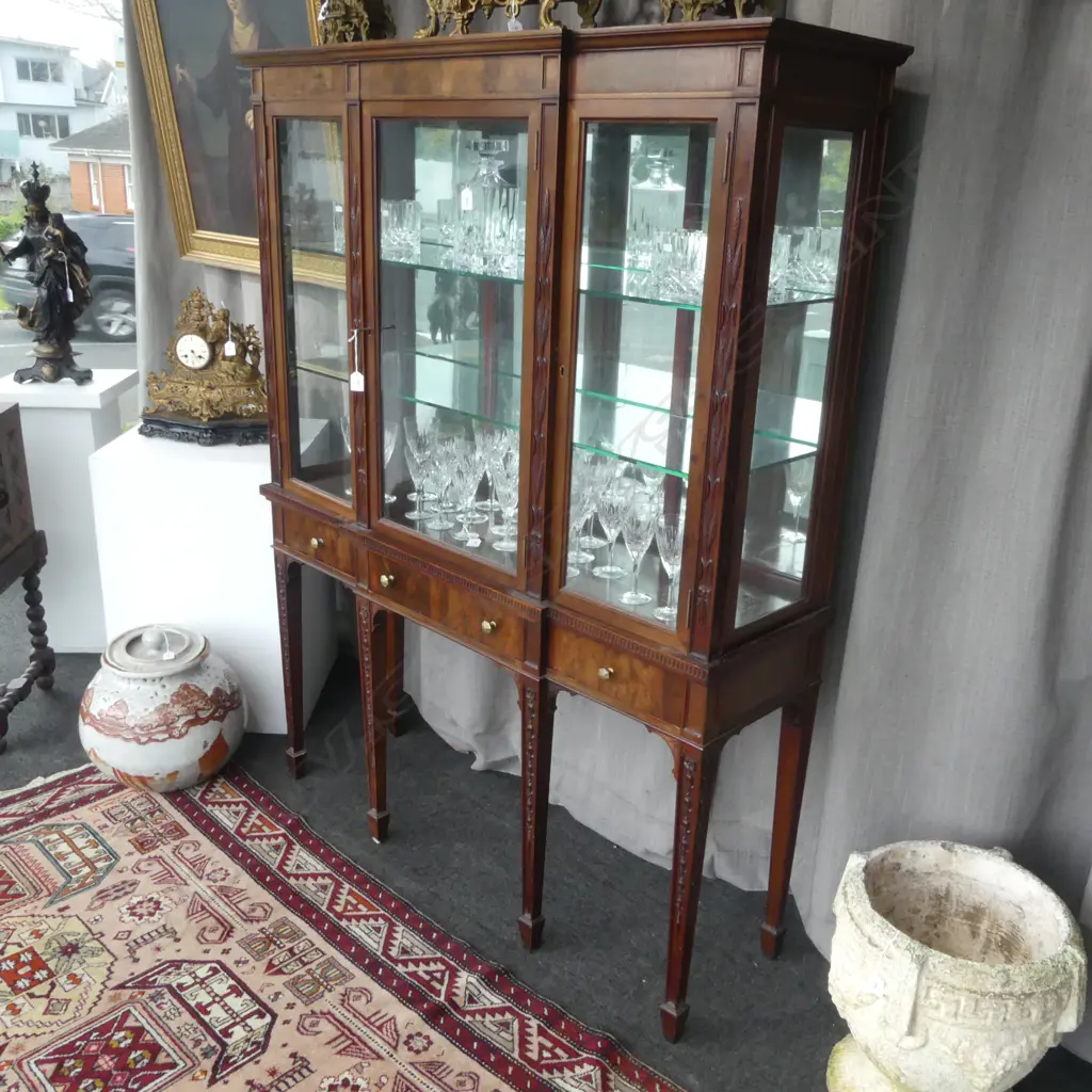 LG GLAZED BREAKFRONT DISPLAY CABINET 1295x405x1675mm Image 1++