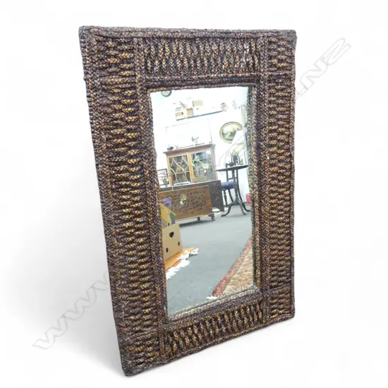 MIRROR w. WOVEN FRAME 1010x650mm