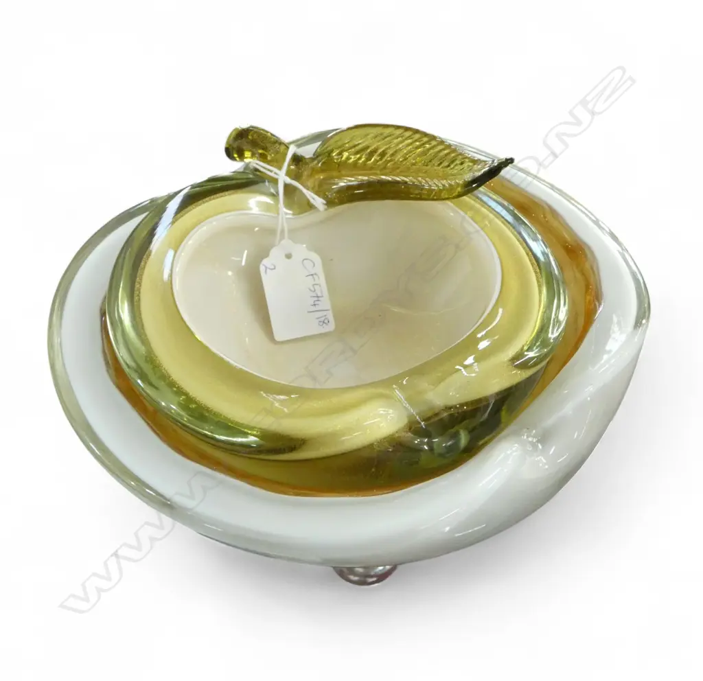 2 MURANO ART GLASS BOWLS W.205mm; 1 APPLE FORM Image 1++