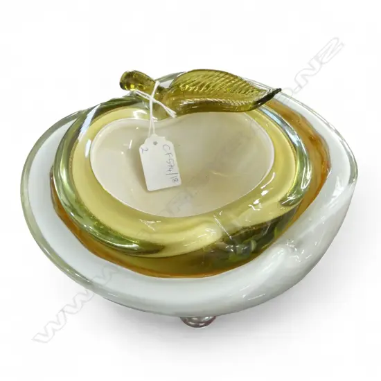 2 MURANO ART GLASS BOWLS W.205mm; 1 APPLE FORM