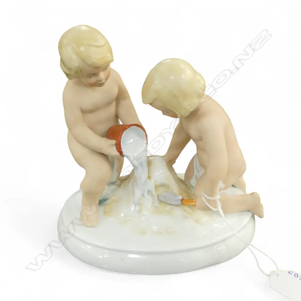 GERMAN PORCELAIN FIGURE GROUP CHILDREN AT BEACH H150MM Image 1++