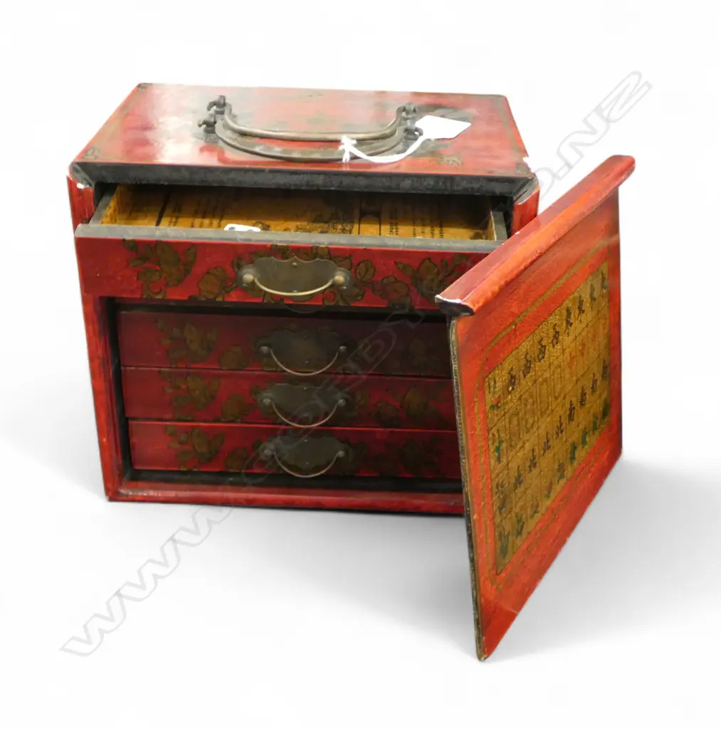 CHINESE BOXED RED LAQUERED MAH JONG SET BONE & BAMBOO PCS H180 L210MM Image 1++