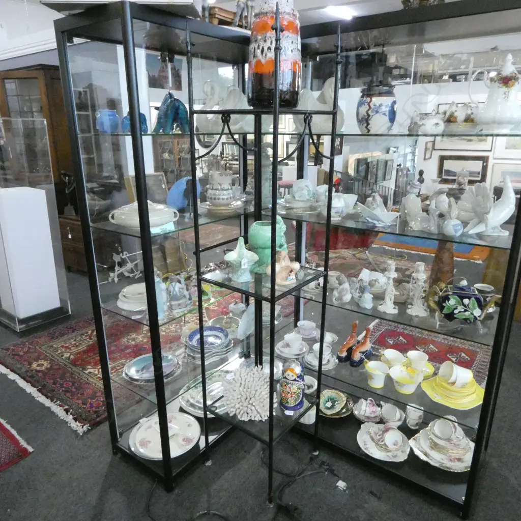 3 TEIR CAST IRON & GLASS DISPLAY STAND H1780 W370 ONE SHELF CHIPPED Image 1++