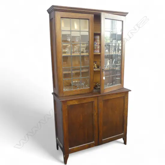 VINTAGE OAK 2 DOOR LEADLIGHT  BOOKCASE CABINET H2050 L1110MM