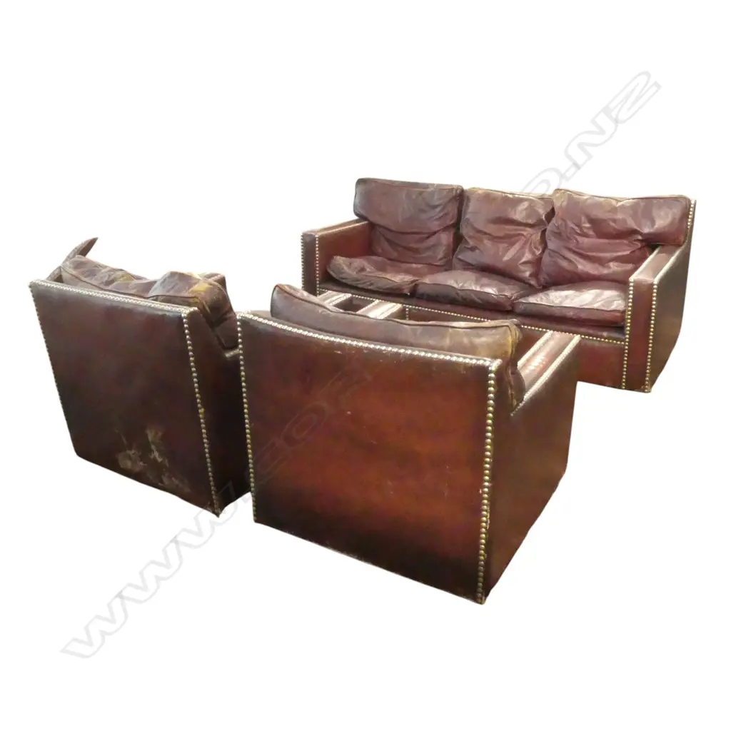 LEATHER SOFA 2000x900x770mm & PR ARMCHAIRS, FAULTS Image 1++