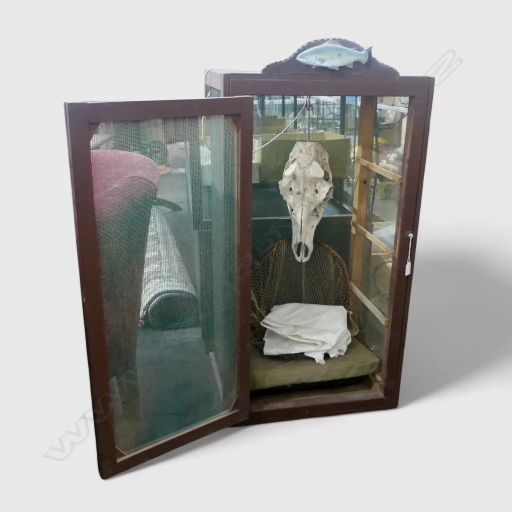 VINTAGE HANGING GAME SAFE H1440 W520 WITH EXTRAS Image 1++