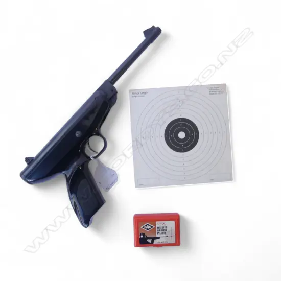 'TEX' CZECH. VINTAGE .177cal AIR PISTOL + PELLETS + TARGETS. Buyer must be 18+ years old.