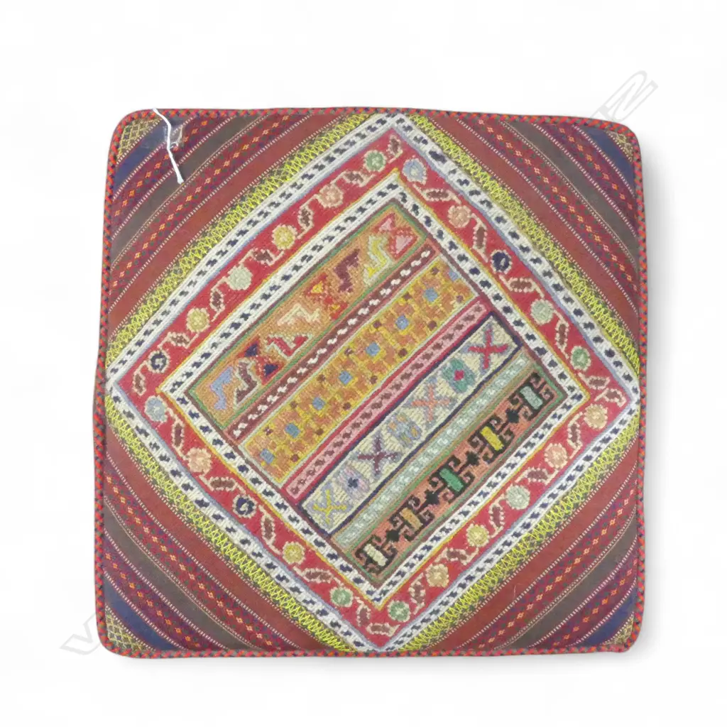 KELIM UPHOLSTERED OTTOMAN 400x400x450mm Image 1++