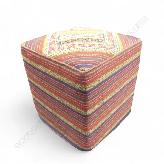 KELIM UPHOLSTERED OTTOMAN 400x400x450mm