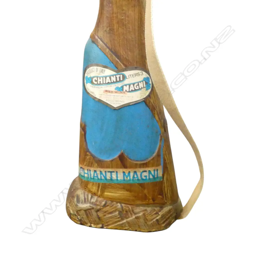 TALL VINTAGE DECANTER IN THE FORM OF A GUN 1180mm Image 1++