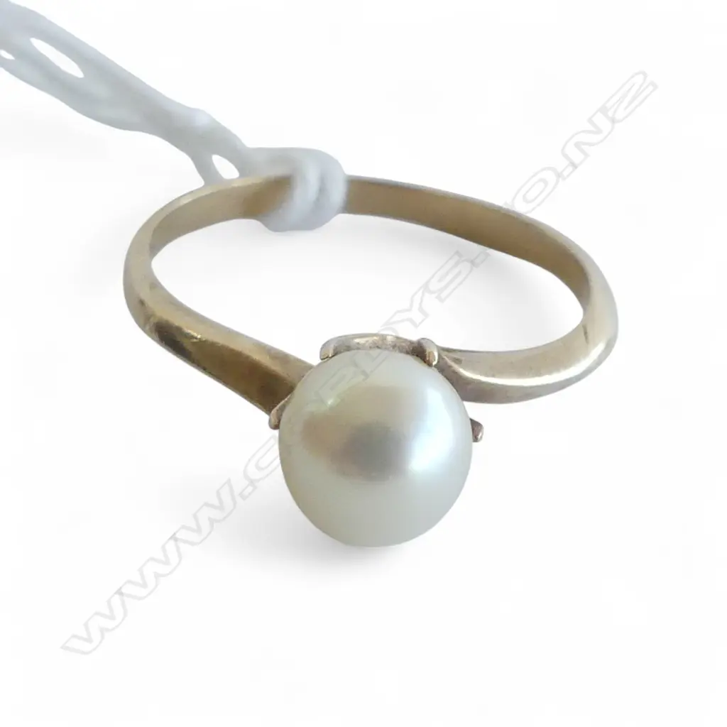 9CT PEARL RING, 2.3gms Image 1++