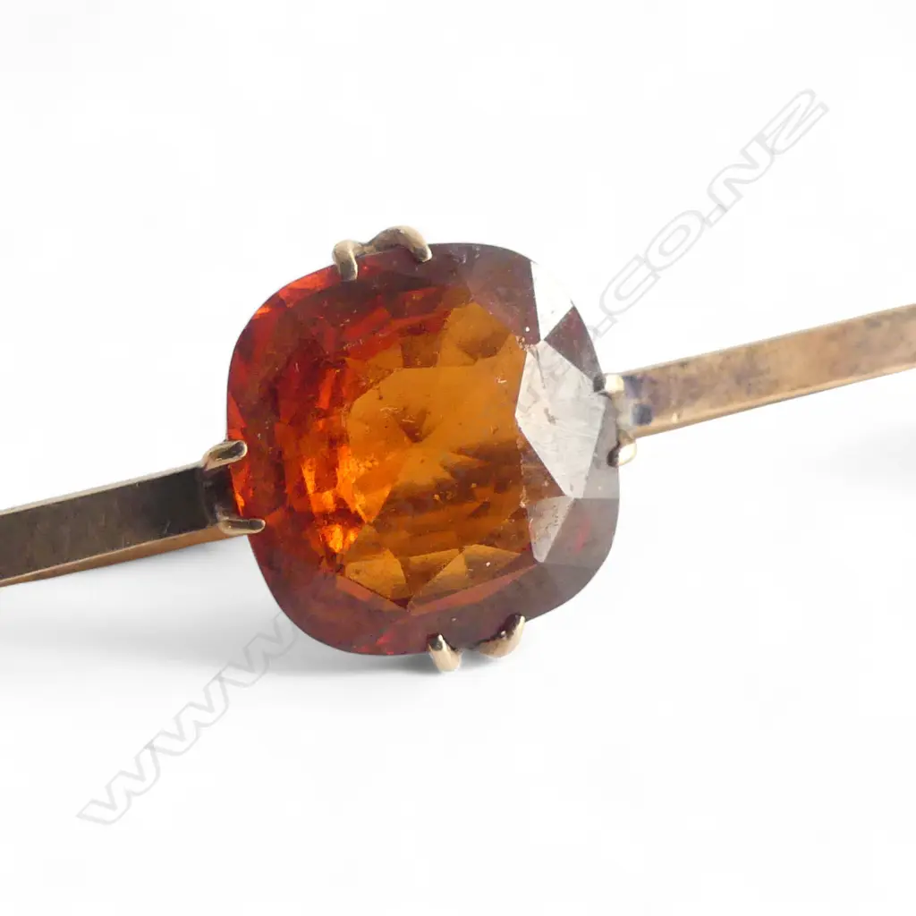 9ct GOLD or better & CITRINE BAR BROOCH possibly 14ct testing up to 14ct. 4.92gms Image 1++