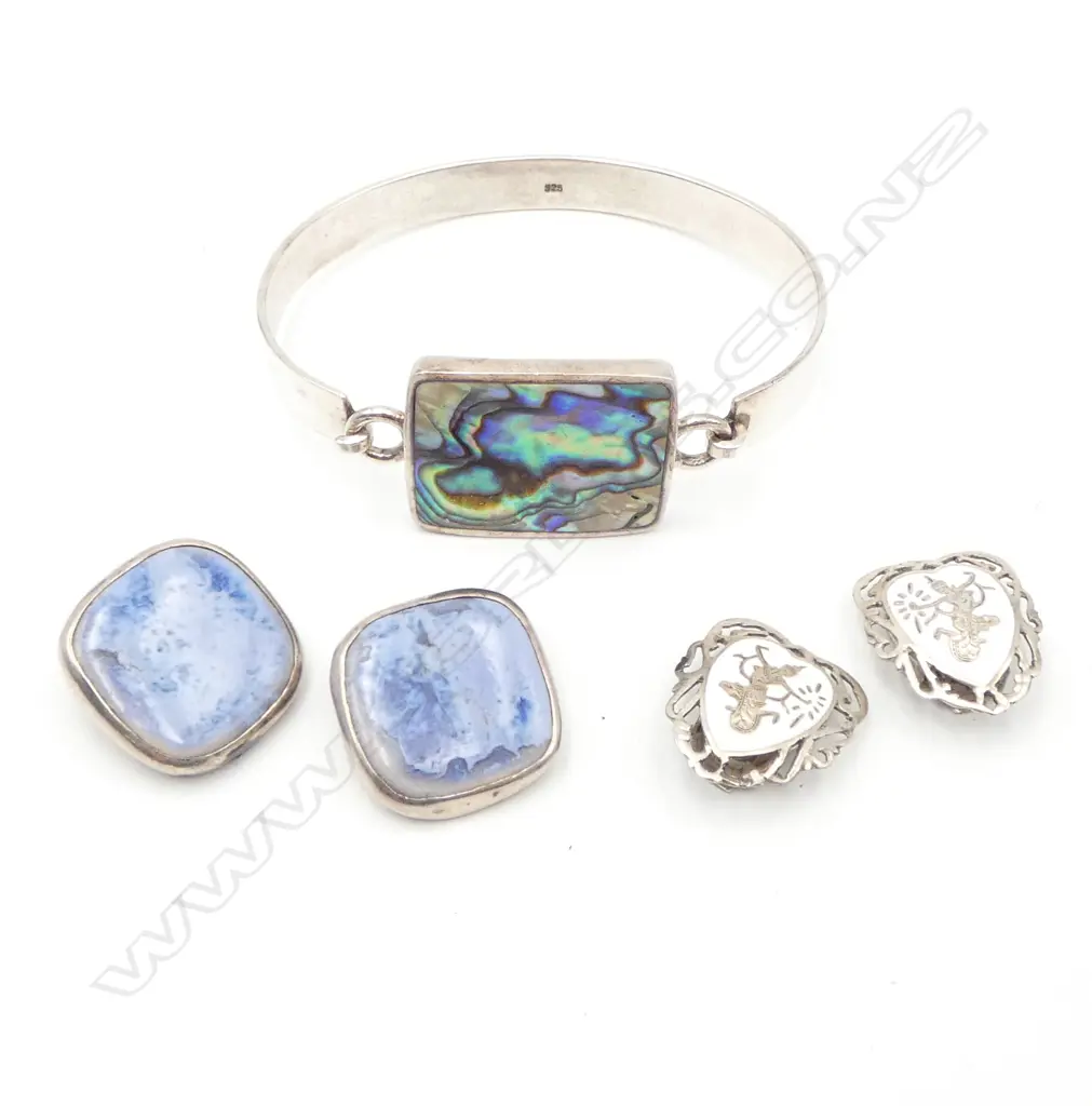 SILVER AND PAUA CUFF/2 PAIRS SILVER EARRINGS Image 1++