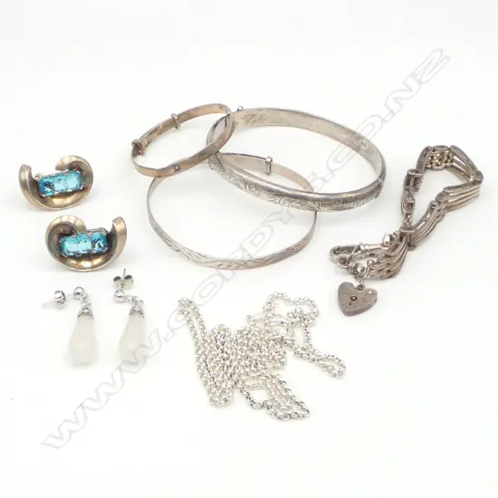 4 STG SILVER BRACELETS, CHAIN, 2 PRS EARRINGS 78gms