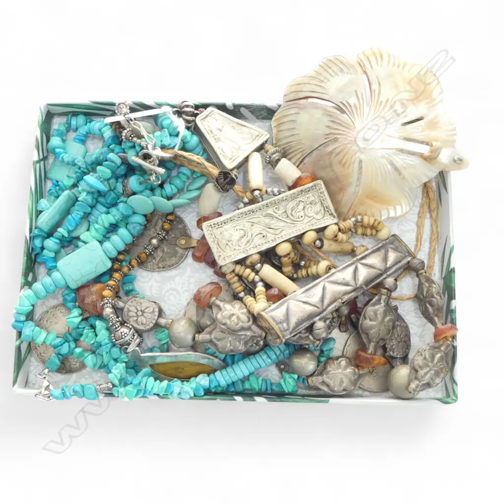 3 PCS ETHNIC JEWELLERY & 2 TURQUOISE STYLE PCS Image 1++