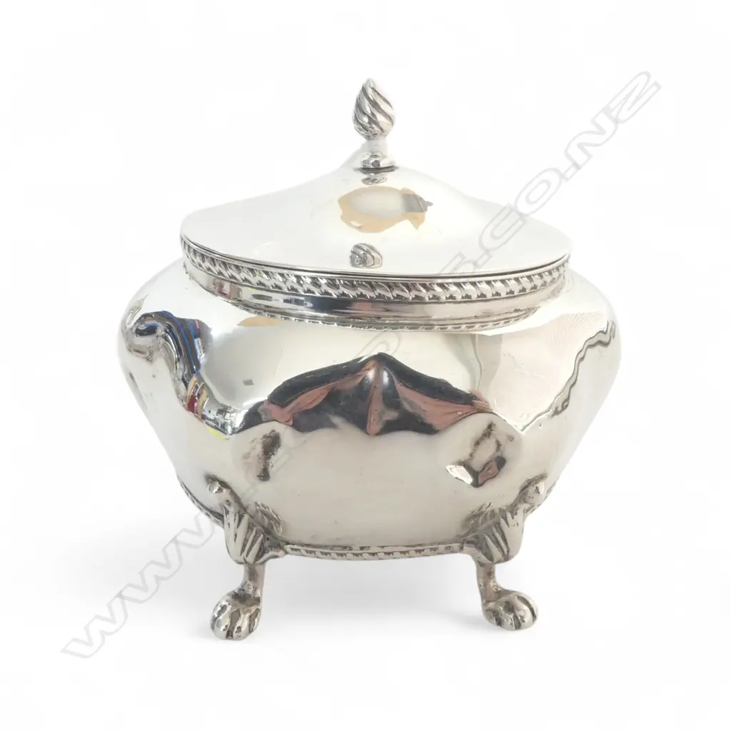 STG SILVER GILT LINED LIDDED CONTAINER, DENTED & MARKS WORN 193gms Image 1++